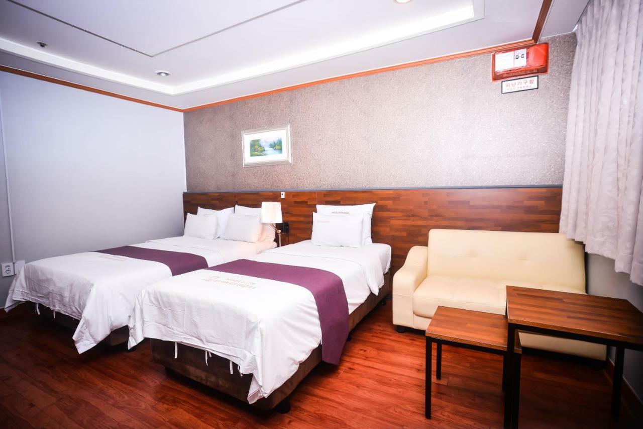 Hotel Noblesse Seul Exterior foto