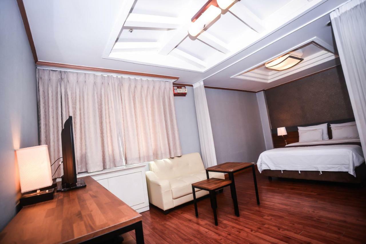 Hotel Noblesse Seul Exterior foto